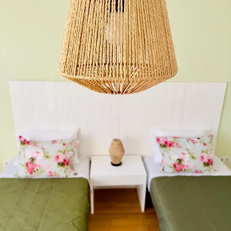 Semesterbostad Encosta Do Sal *